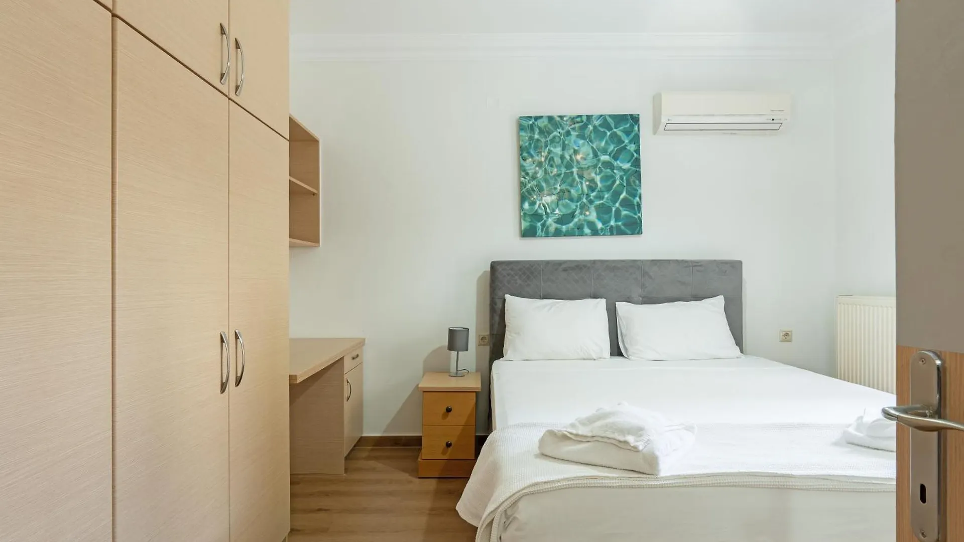 아르고스톨리온 Elegant Living 아파트 0*,